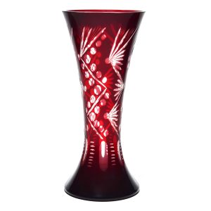 Böhmische Rote Schnittglas-Kristallvase, Handgefertigtes Vintage-Dekorationsstück, Eleganter Strahlen-Mittelpunkt, Sammlbares Wohnaccessoire